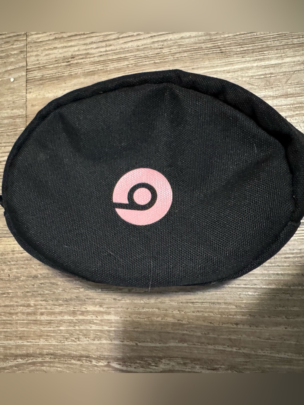 Beats by Dre Black Soft Pouch with Pink Logo